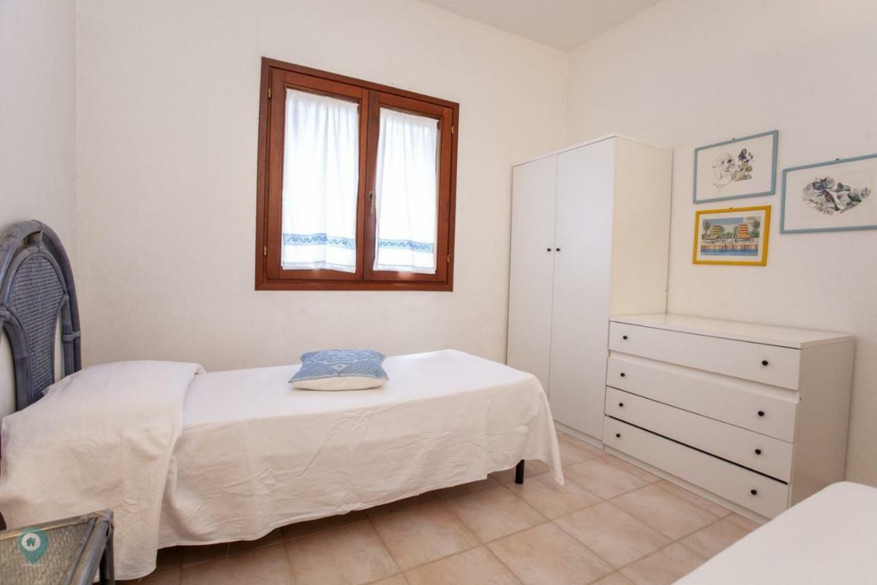 Villino Funtana Apartment San Teodoro  Bagian luar foto
