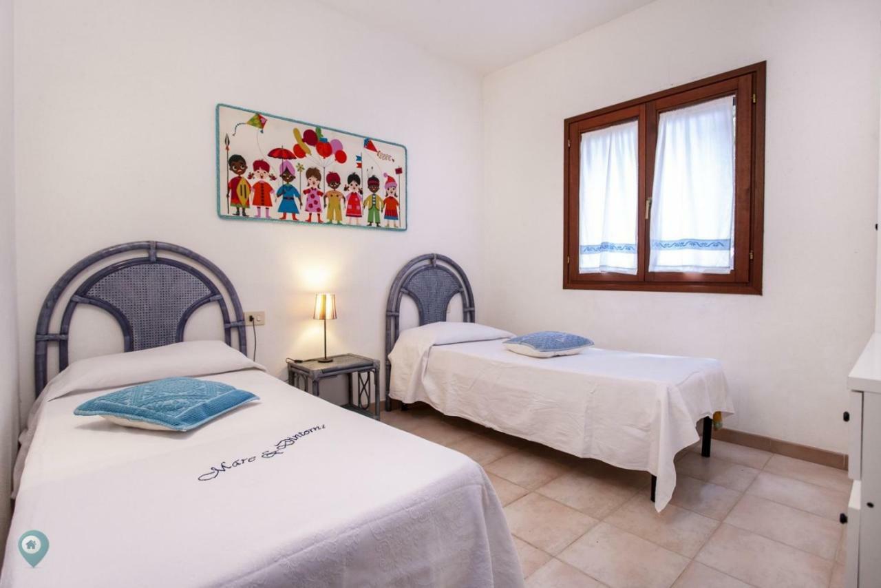 Villino Funtana Apartment San Teodoro  Bagian luar foto