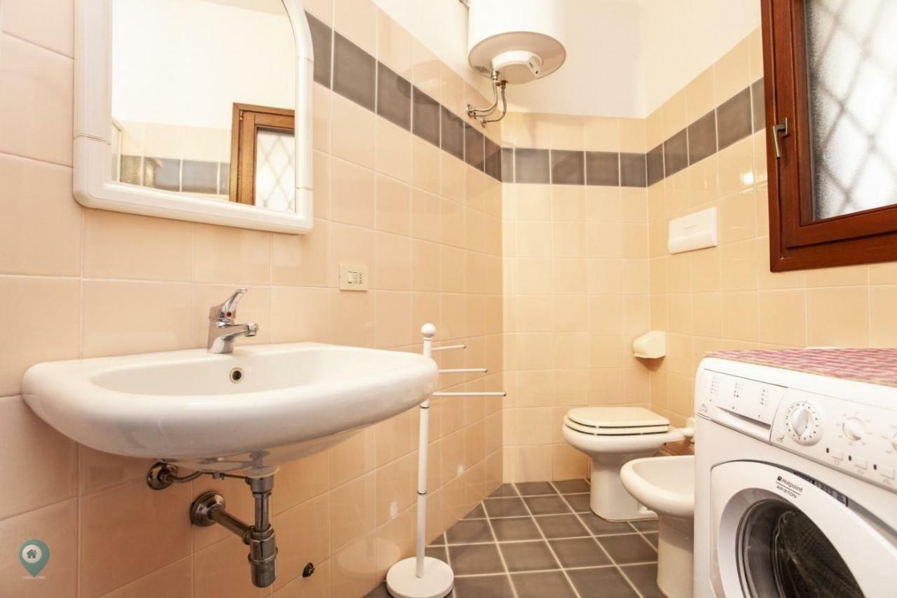 Villino Funtana Apartment San Teodoro  Bagian luar foto