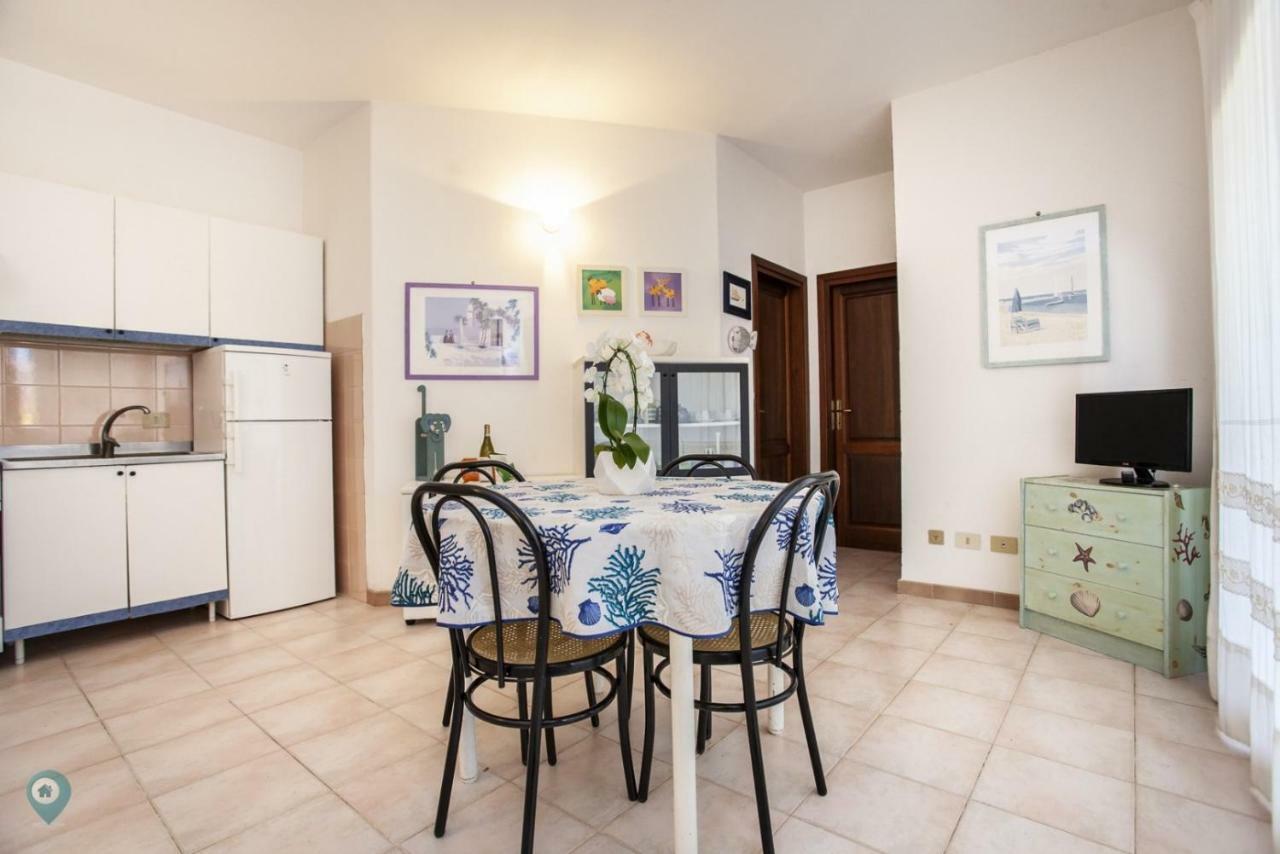 Villino Funtana Apartment San Teodoro  Bagian luar foto
