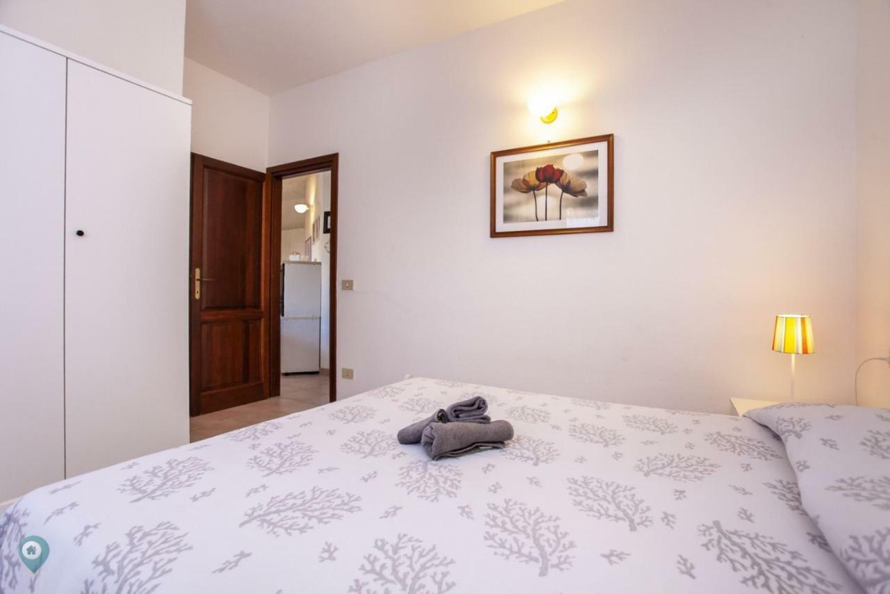 Villino Funtana Apartment San Teodoro  Bagian luar foto
